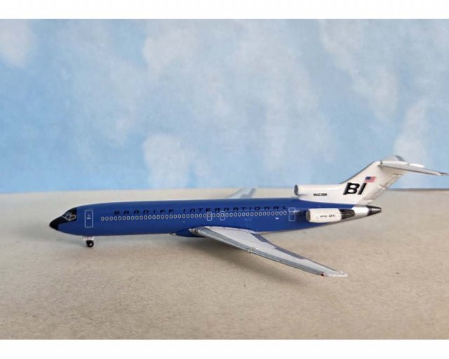 Aero Classics BBx41698 1:400 Braniff Int'l B.727-200 N403BN