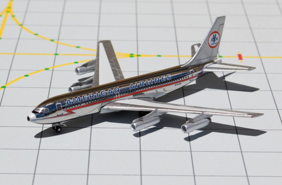 AeroClassics 1:400 American Airlines B720 N7540A
