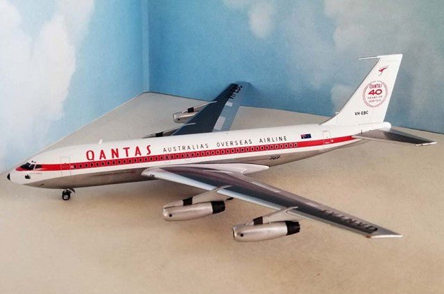 AeroClassics AC211242 1:200 Qantas "40th" B.707 - 138 VH - EBC