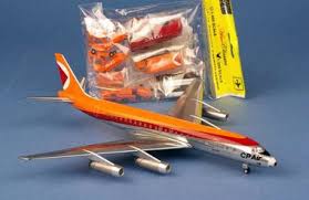 AeroClassics AC219042 1:200 CP Air Douglas DC - 8 - 40 CF - CPI