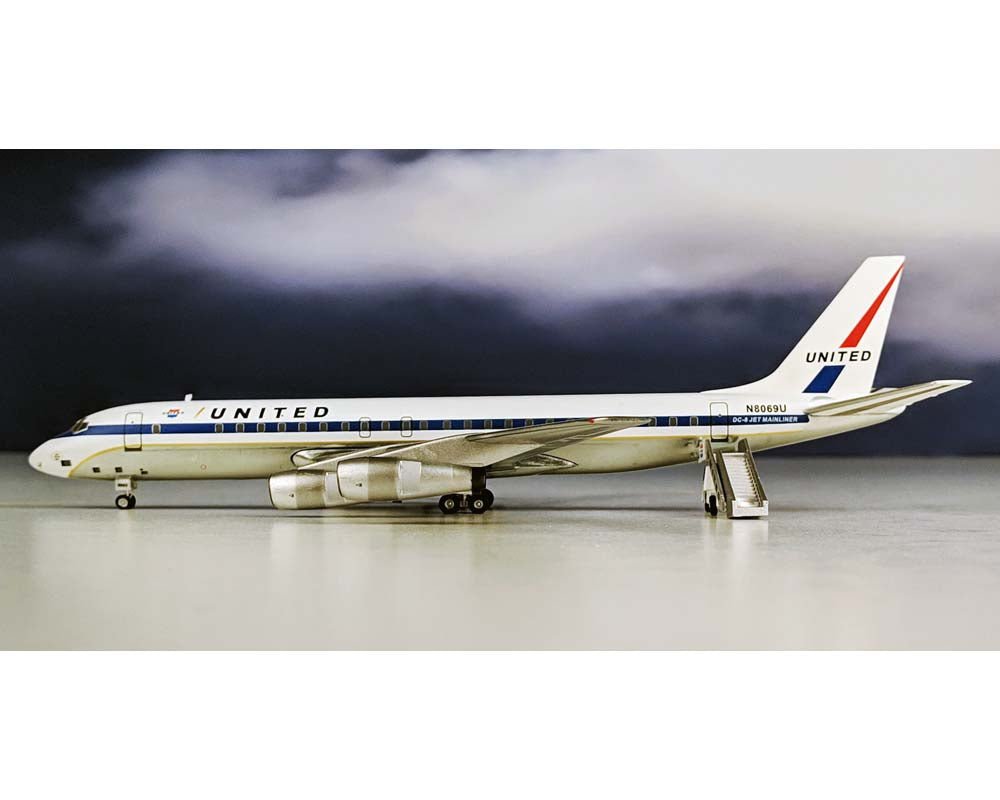 AeroClassics AC219471 1:200 United Douglas DC - 8 - 30 N8069U