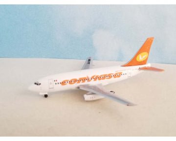AeroClassics AC411370 1:400 Conviasa Boeing 737 - 200 XA - TWR