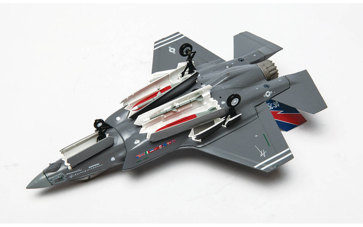 Air Force 1 AF1 - 0008A 1:72 F - 35A Lightning II USAF, Edwards AFB