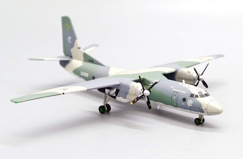 AviaBoss A2027 1:200 An-26 Czech Air Force 2409
