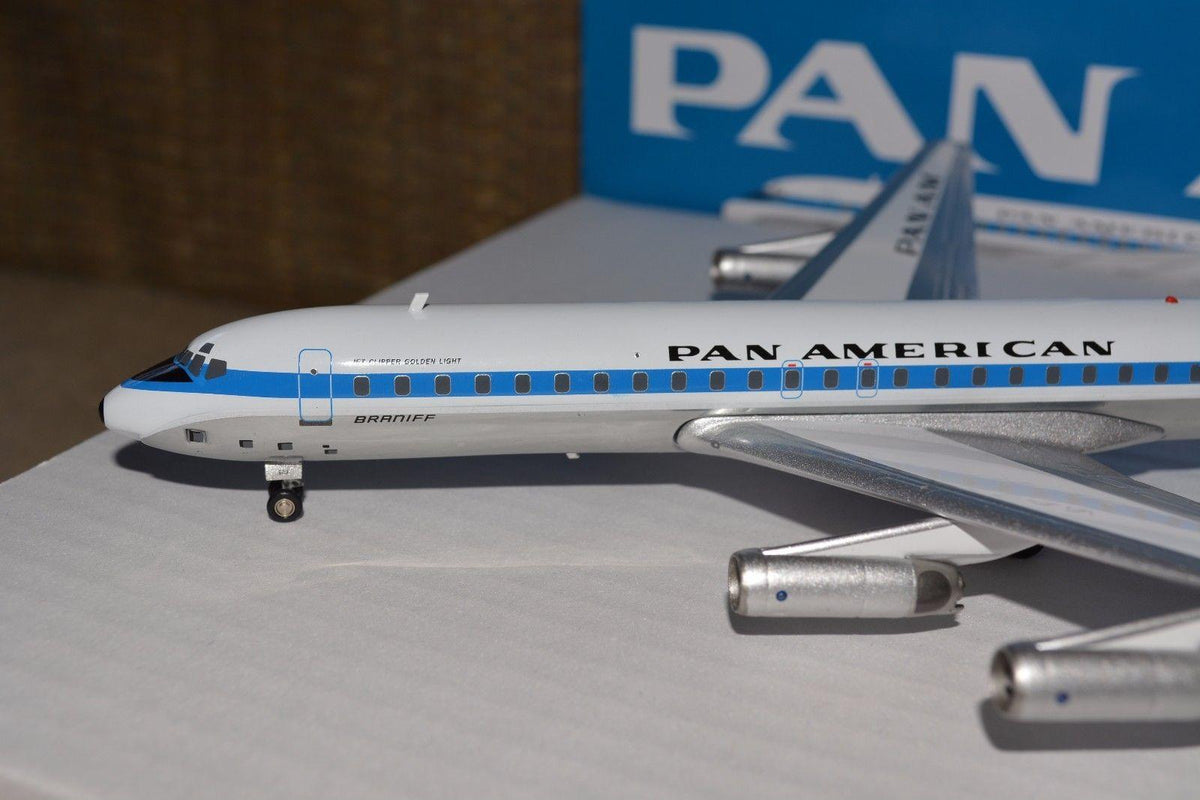 Aviation200 AV2DC80413P 1:200 Pan American DC - 8 - 62 N1803