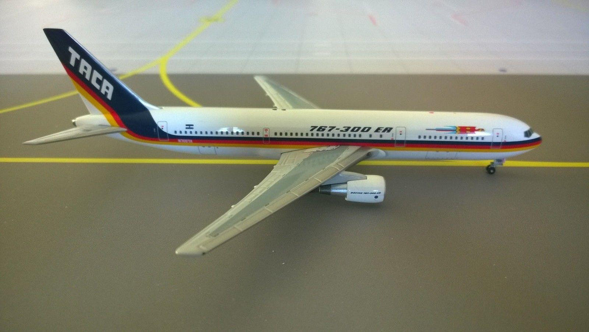 *Aviation400 1:400 TACA Boeing 767 - 300ER N768TA