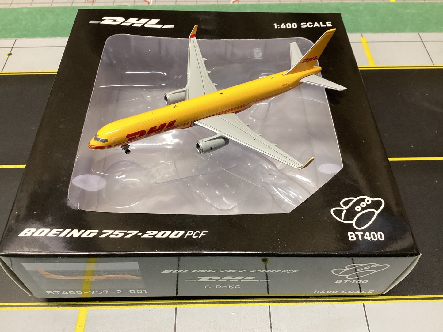 Aviation400 BT - 400 - 757 - 2 - 001 1:400 DHL Boeing 757 - 200 G - DHKC