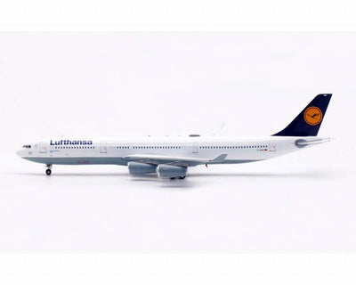 Aviation400 WB4049 1:400 Lufthansa Airbus A340 - 300 o/c w/stand D - AIGM
