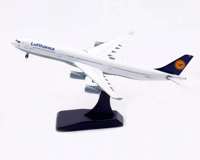 Aviation400 WB4049 1:400 Lufthansa Airbus A340 - 300 o/c w/stand D - AIGM