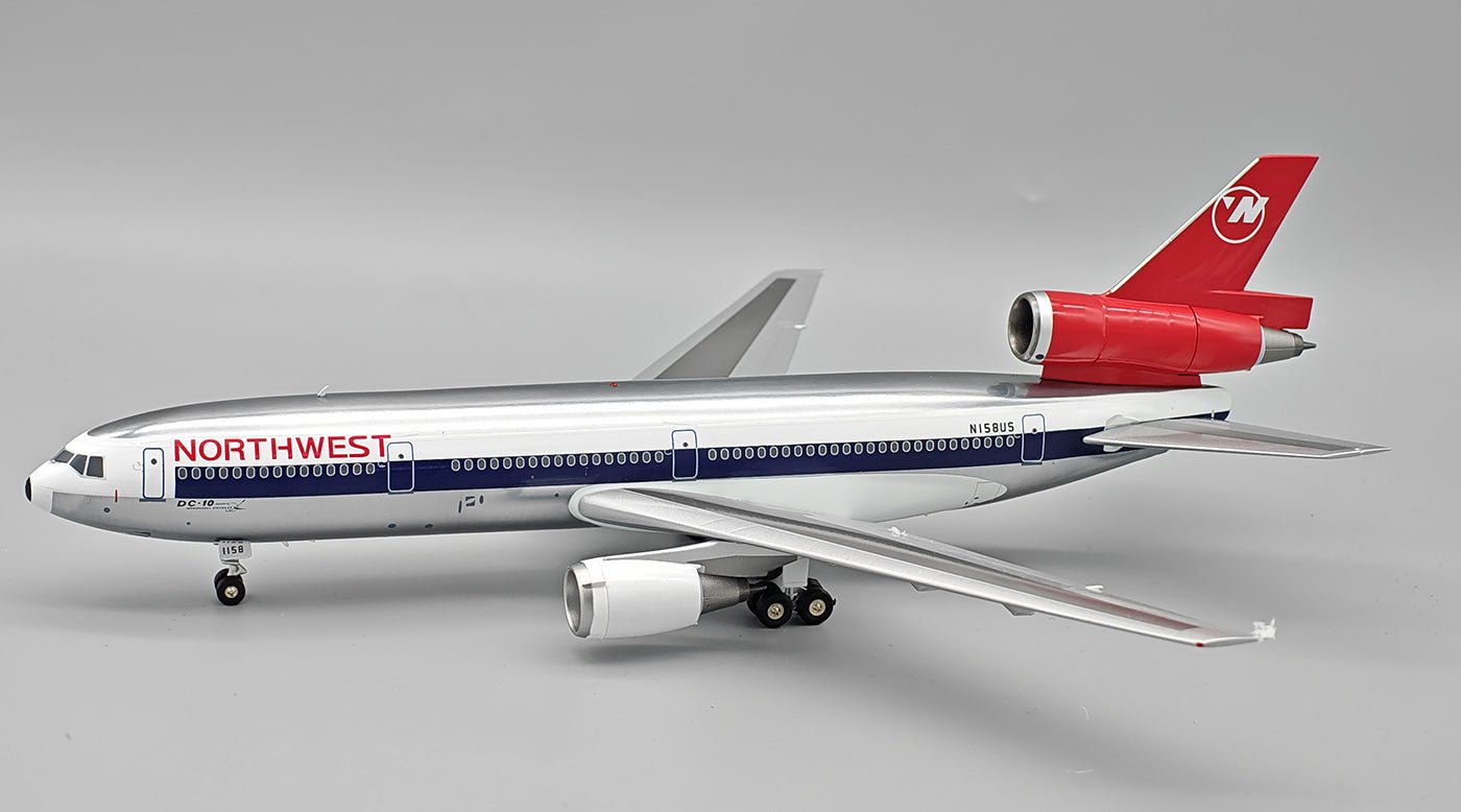 B - Models B - 104 - NW - 158P 1:200 Northwest Airlines McDonnell Douglas DC - 10 - 40 N158US