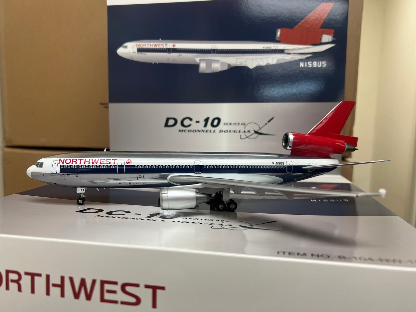B - Models B - 104 - NW - 159P 1:200 Northwest Airlines McDonnell Douglas DC - 10 - 40 N159US Polished