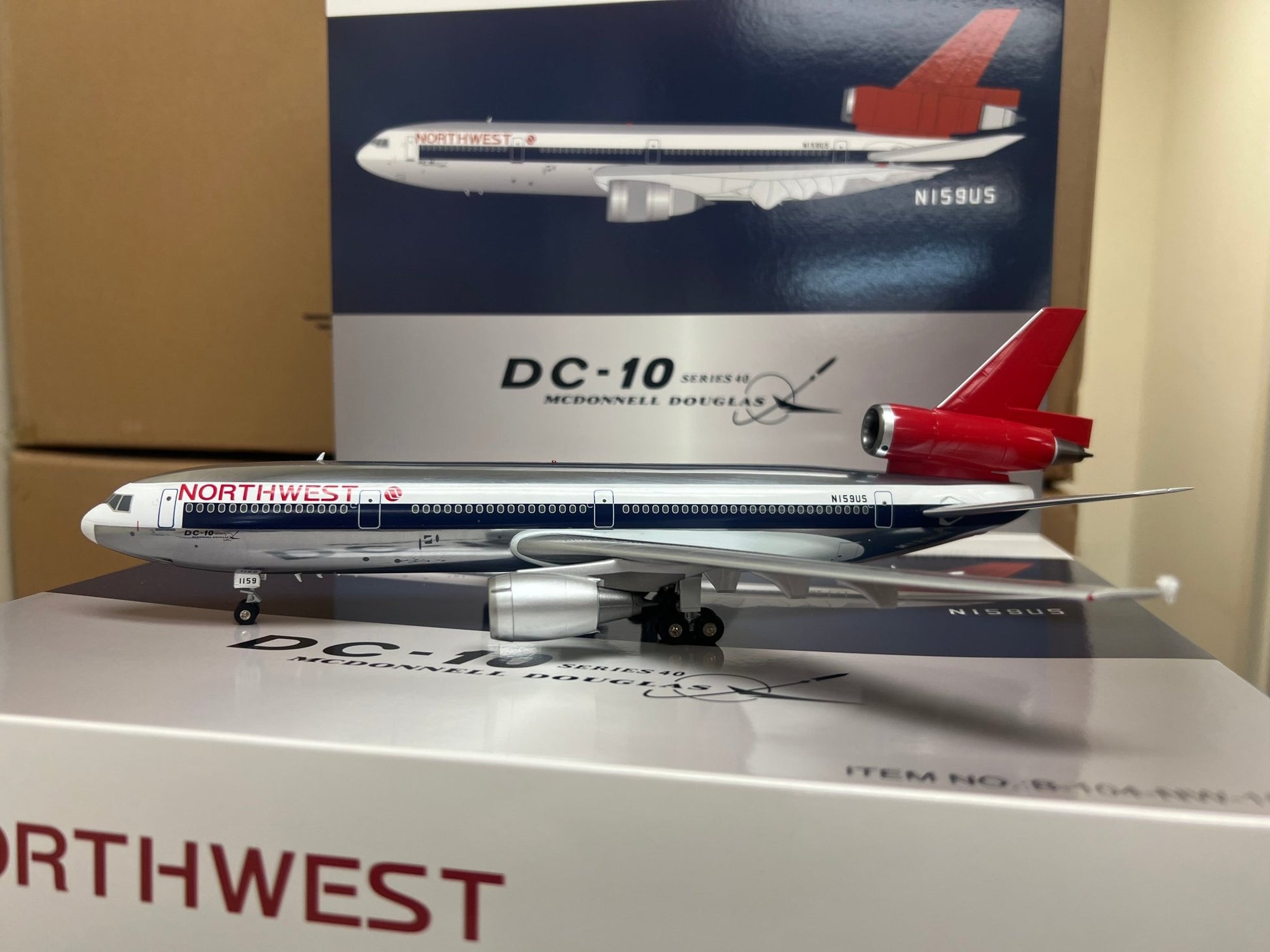 B - Models B - 104 - NW - 159P 1:200 Northwest Airlines McDonnell Douglas DC - 10 - 40 N159US Polished