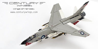 Century Wings 001644 1:72 F - 8E Crusader U.S.Marine Corps VMF(AW) - 235 DEATH ANGELS DB8 1966
