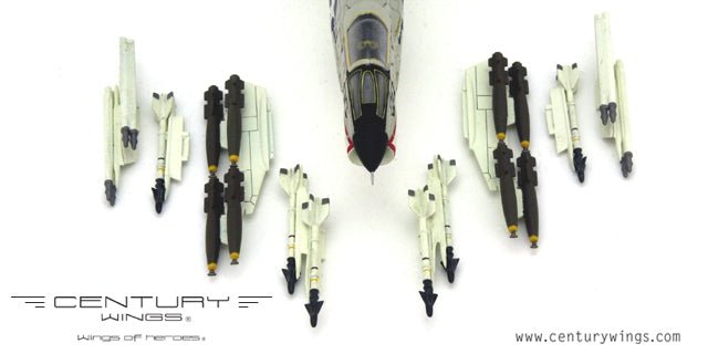 Century Wings 601468 1:72 F - 8E CRUSADER US NAVY VF - 211 FIGHTING CHECKMATES NP00 1967