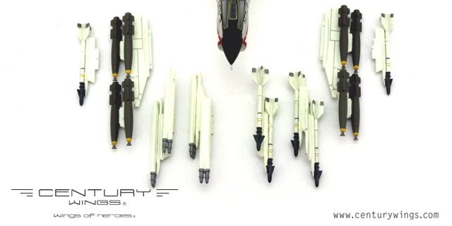 Century Wings 601475 1:72 F - 8E CRUSADER US NAVY VF - 211 FIGHTING CHECKMATES NP103 1966 (Flap Down Version)