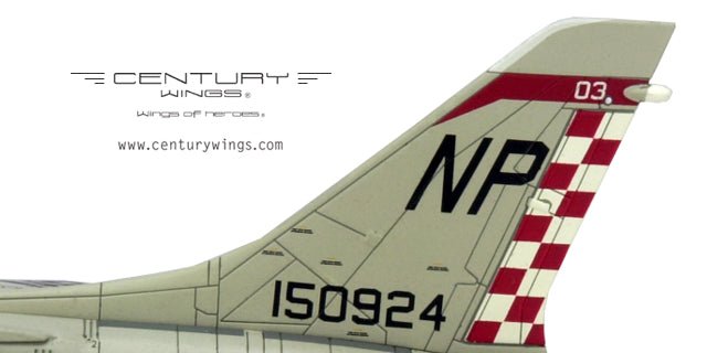 Century Wings 601475 1:72 F - 8E CRUSADER US NAVY VF - 211 FIGHTING CHECKMATES NP103 1966 (Flap Down Version)