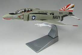 Corgi AA33201 1:72 F - 4N Phantom II VF - 111 Sundowners, NL200, Pederson, Becker, USS Coral Sea, 1975