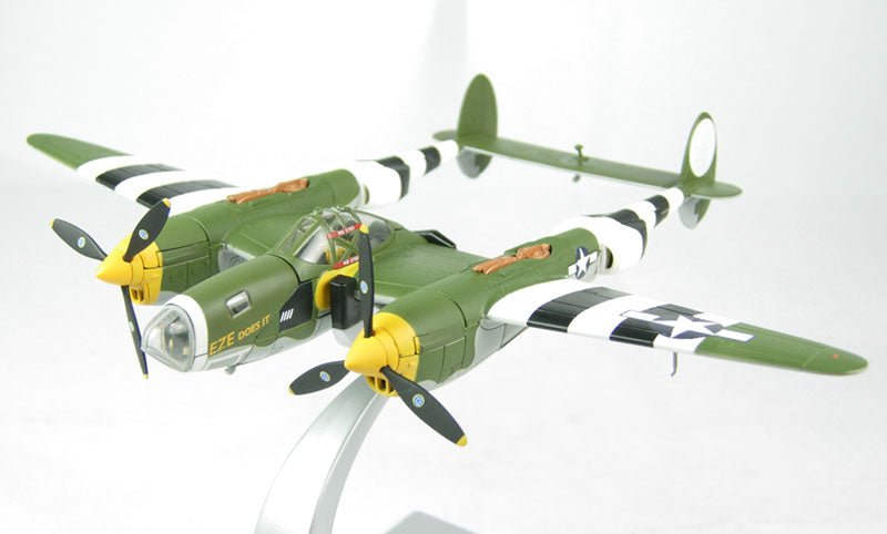 Corgi US36602 1:72 Lockheed P - 38J Lightning 'Droop Snoot', 'Eze Does It'