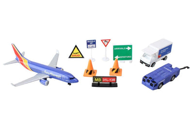 Daron RT8181 - 1 Southwest Airlines Airport Playset New Livery