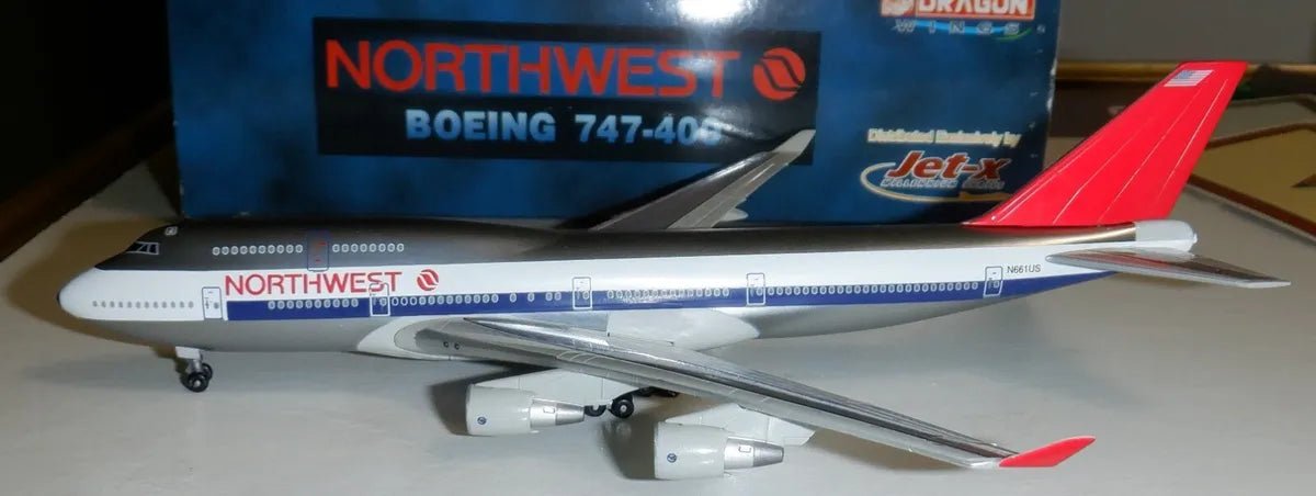 Dragon Models JX026 1:400 Northwest 747 - 400