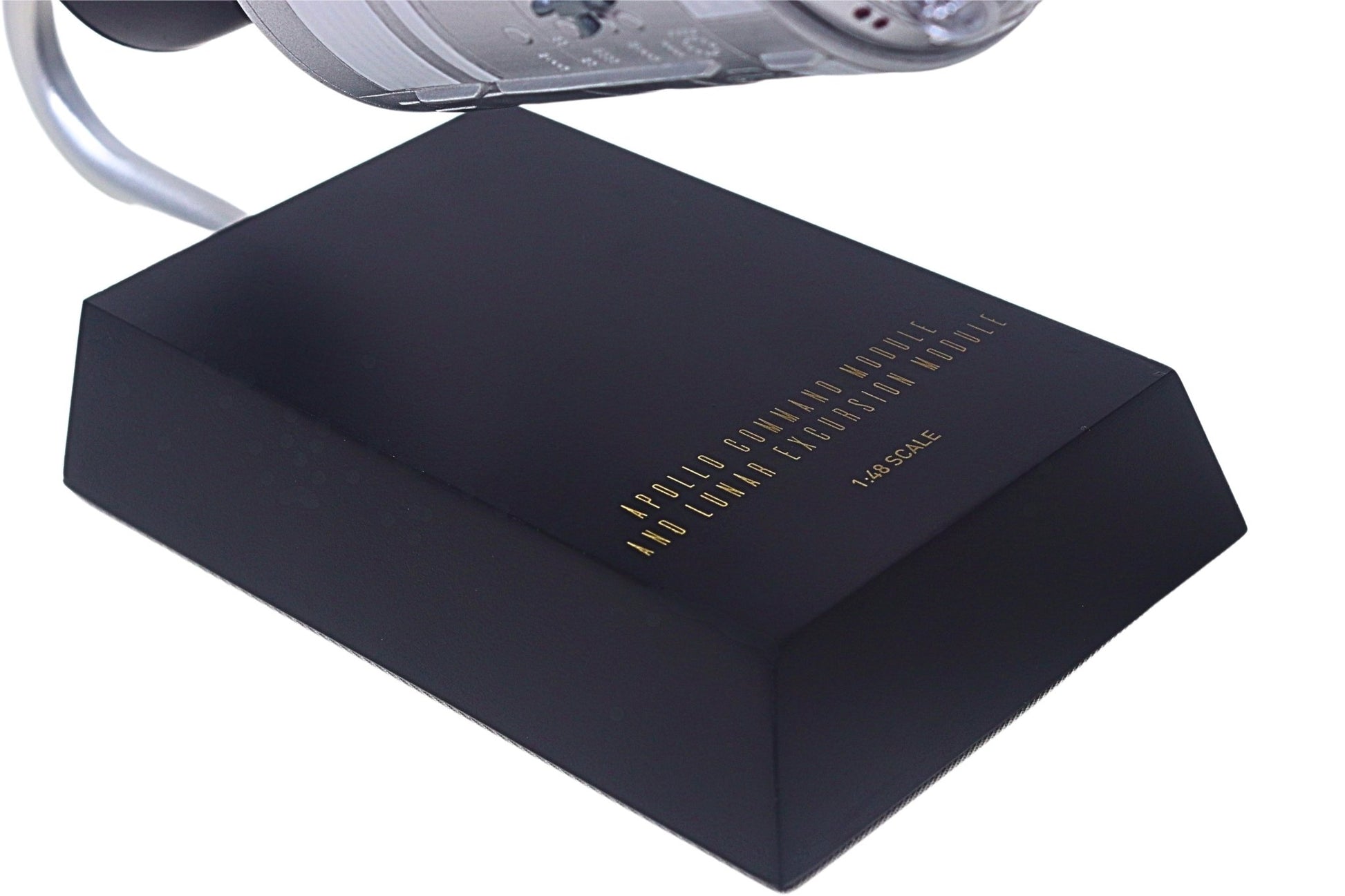 Executive Series EXE3648 1:48 Nasa Apollo 11 Command Module W/LEM