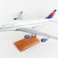 Executive Series G40210 1:100 Boeing 747 - 400 Delta Airlines