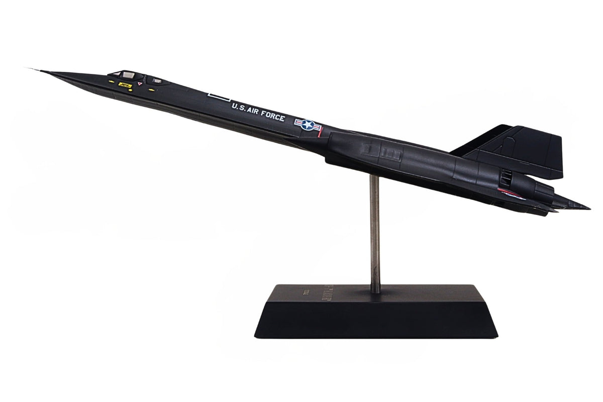 Executive Series Models EXB3572 1:72 SR-71 Blackbird USAF