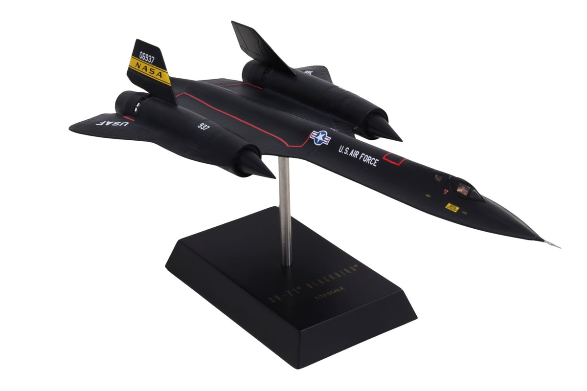 Executive Series Models EXB3572N 1:72 NASA SR-71 Blackbird