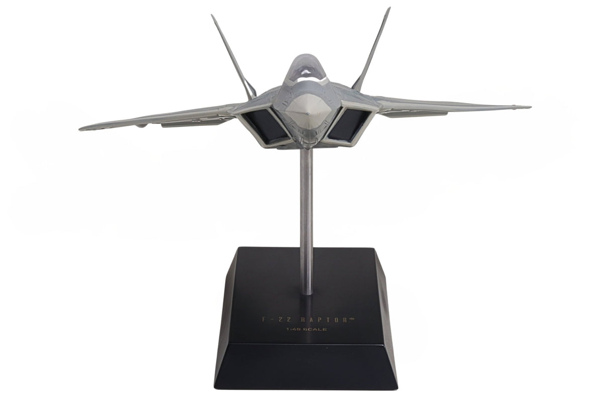 Executive Series Models EXB5948 1:48 F-22 Raptor USAF