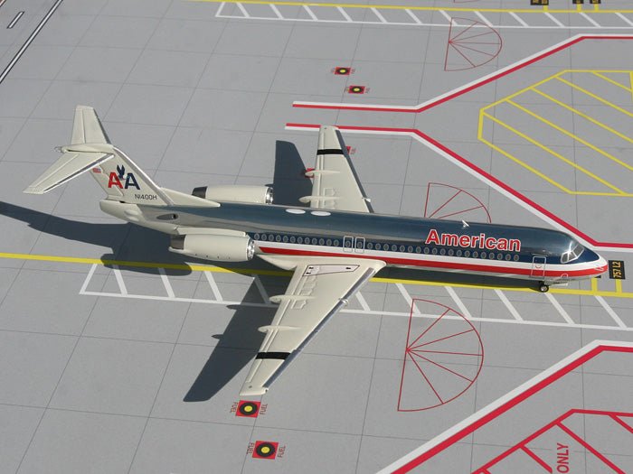 Gemini Jets G2AAL044 1:200 American Airlines Fokker 100 N1400H