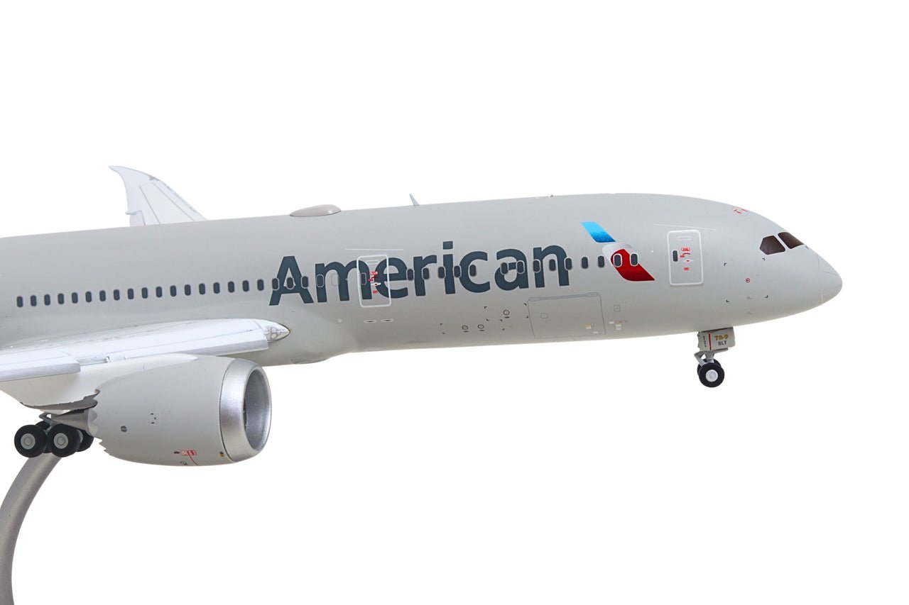Gemini Jets G2AAL1411F 1:200 American Airlines B787 - 9 N836AA (flaps down)