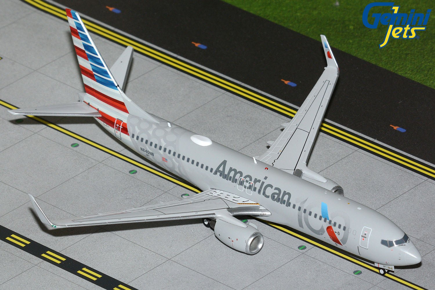 Gemini Jets G2AAL1519 1:200 American Airlines B737-800W N840NN "Centennial Livery"