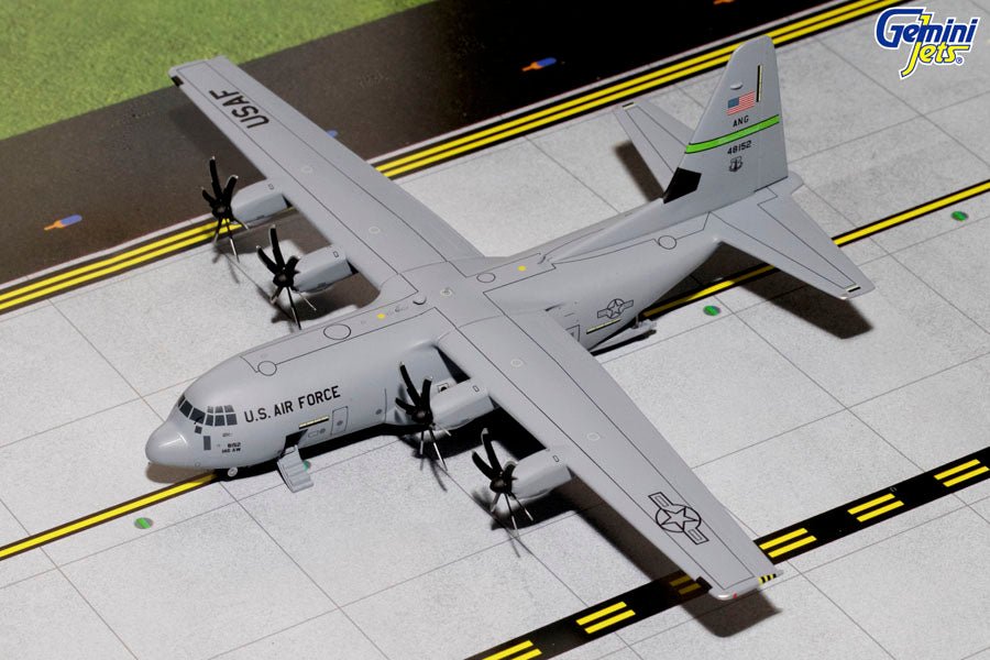 Gemini Jets G2AFO569 1:200 USAF Lockheed C - 130J #48152 "CA ANG CHANNEL ISLANDS"