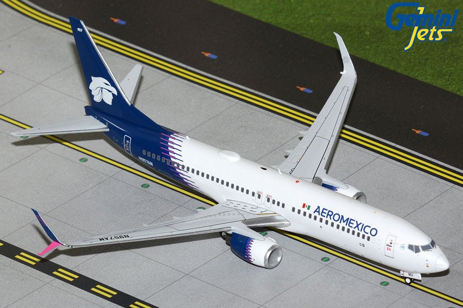 Gemini Jets G2AMX1387 1:200 Aeromexico (2024 Livery) B737 - 800