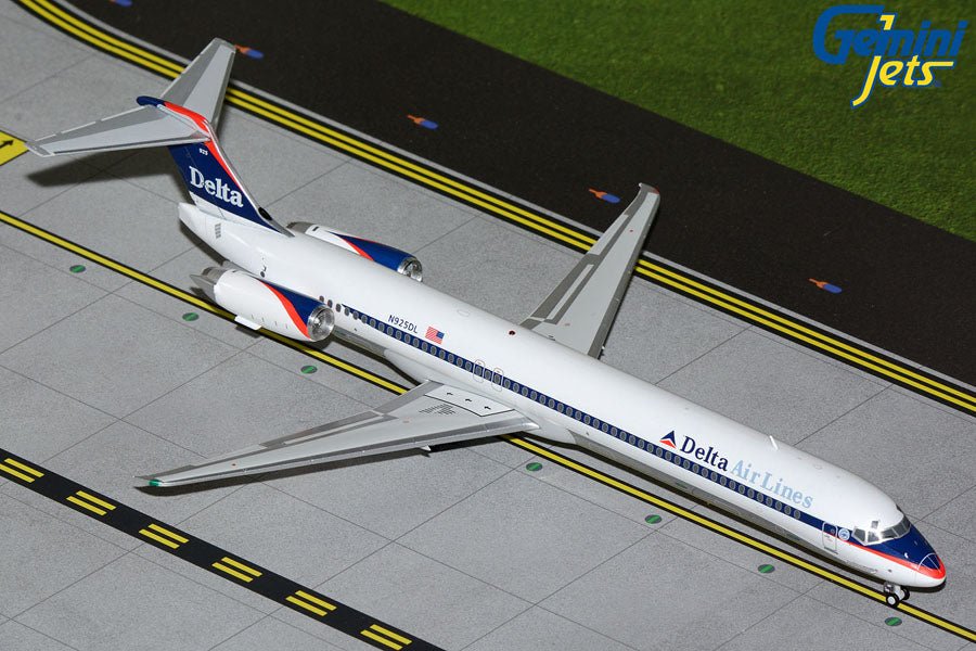 Gemini Jets G2DAL962 1:200 Delta Air Lines MD - 88 N925DL (interim livery)