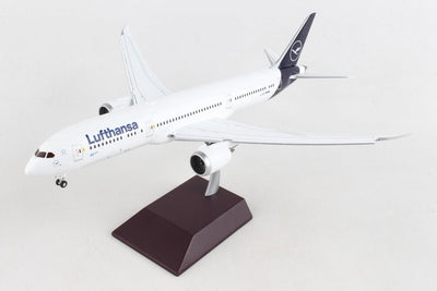 Gemini Jets G2DLH1050F 1:200 Lufthansa Boeing 787 - 9 (Flaps Down)