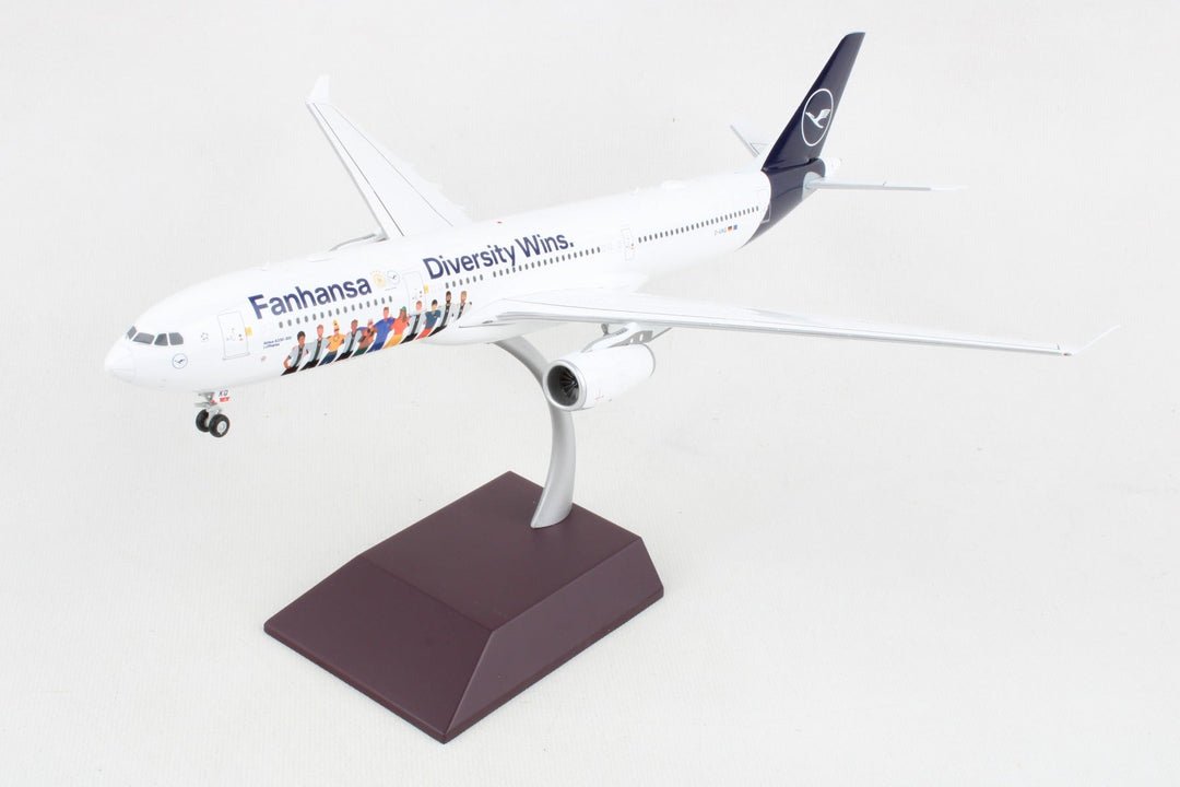 Gemini Jets G2DLH1221 1:200 Lufthansa A330 - 300 "Fanhansa Diversity Wins"