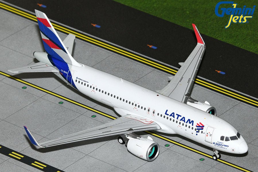 Gemini Jets G2LAN1313 1:200 LATAM Airlines A320neo CC - BHG