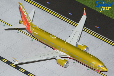 Gemini Jets G2SWA1216 1:200 Southwest 737 MAX 8 "Desert Gold Retro"