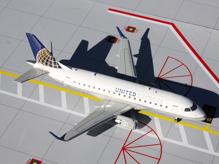 Gemini Jets G2UAL398 1:200 United Express Embraer ERJ - 170 N637RW