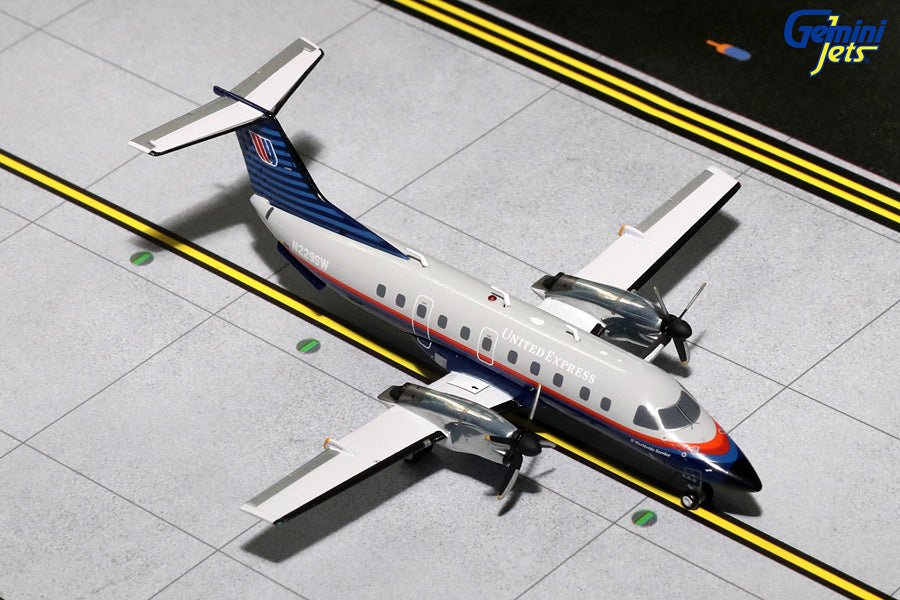 Gemini Jets G2UAL605 1:200 United Express Embraer EMB - 120 Brasilia N229SW