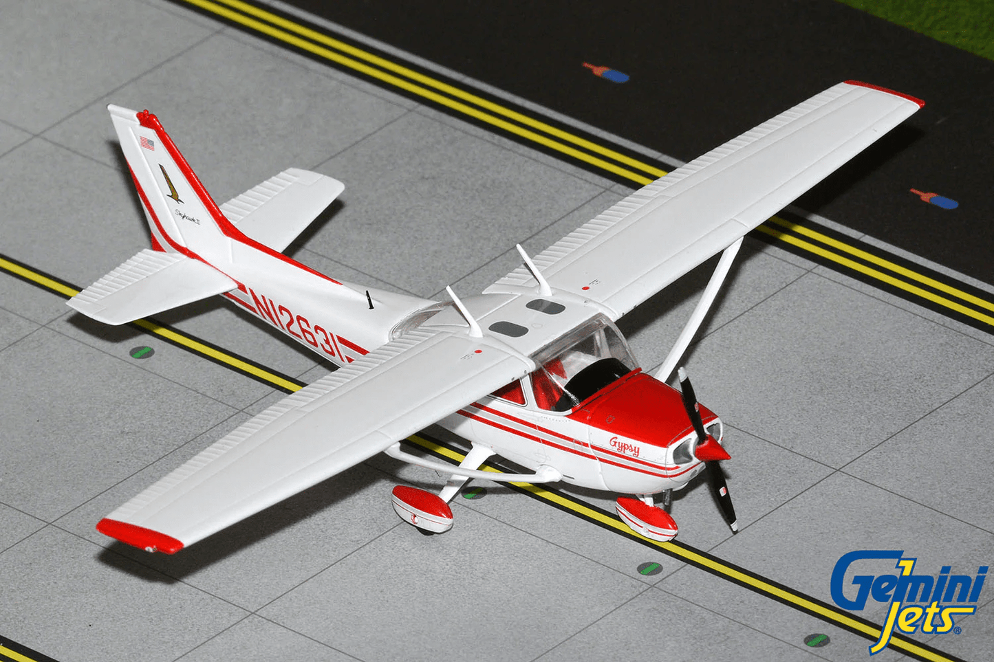 Gemini Jets GGCES021 Cessna 172S Skyhawk II N12631 