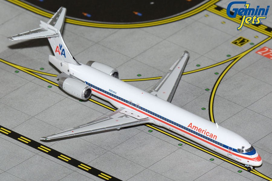 Gemini Jets GJAAL1566 1:400 American Airlines MD - 90 N904RA