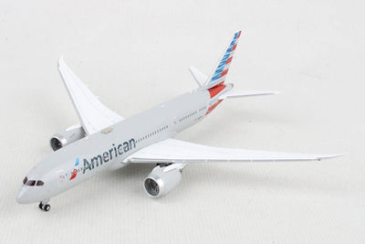 Gemini Jets GJAAL2087 1:400 American Airlines Boeing 787 - 8 N808AN