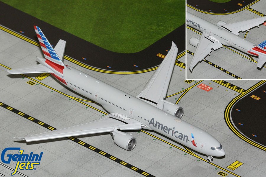 Gemini Jets GJAAL2303F 1:400 American Airlines B777 - 300ER N722AN (flaps down)