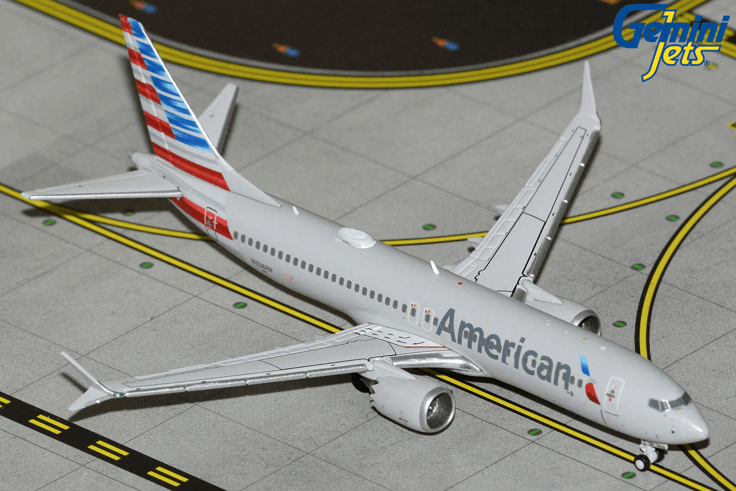 Gemini Jets GJAAL2358 1:400 American Airlines B737 MAX 8 N326RP