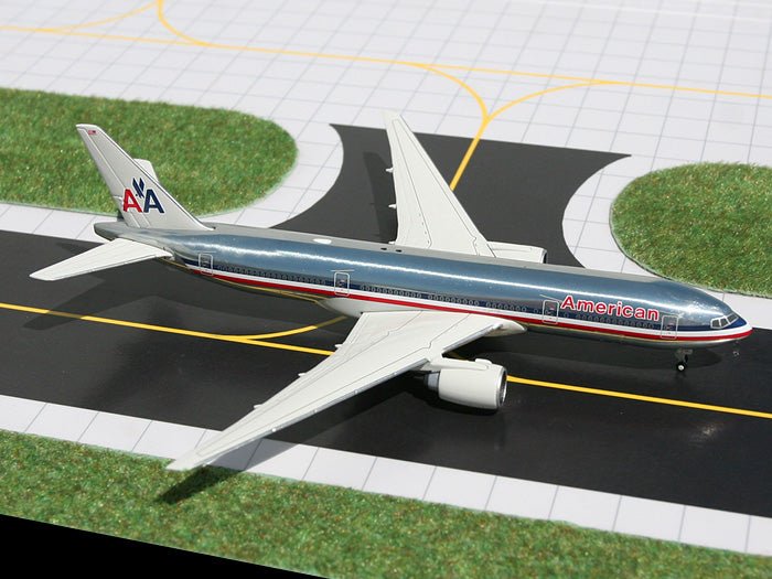 Gemini Jets GJAAL328 1:400 American Airlines Boeing 777 - 200ER