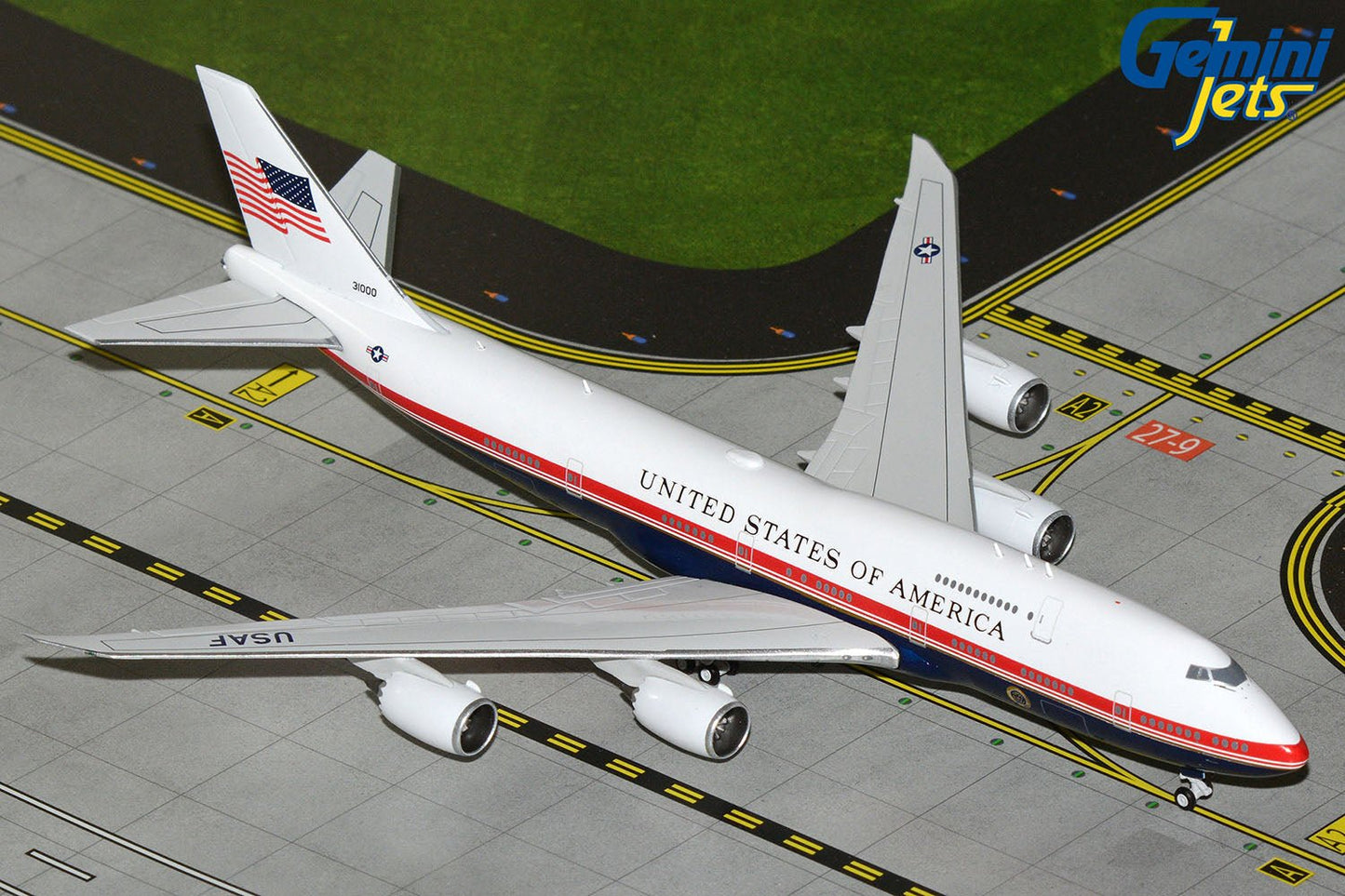 Gemini Jets GJAFO2401 1:400 United States “Air Force One’ B747-8i VC-25B "Proposed Livery"