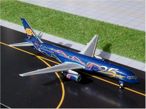 Gemini Jets GJATA086 1:400 ATA Boeing 757 - 200 N520AT