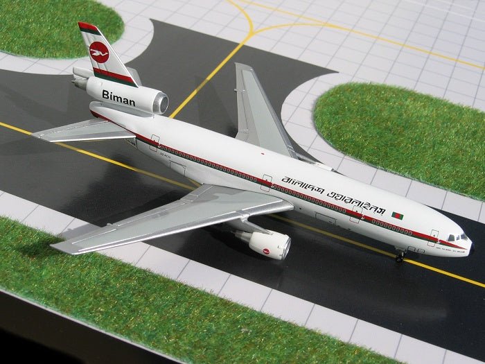 Gemini Jets GJBBC353 1:400 Biman DC - 10 - 30 S2 - ACQ